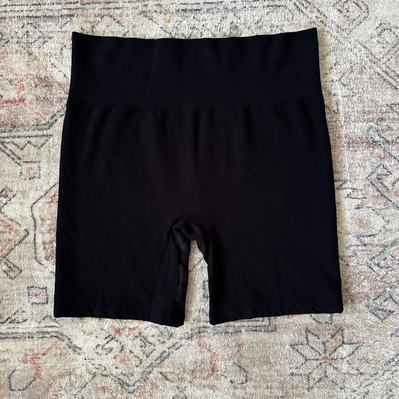 Sublime® Bamboo Maternity & Postpartum Bike Short from Kindred Bravely, size L - Picture 5 of 6